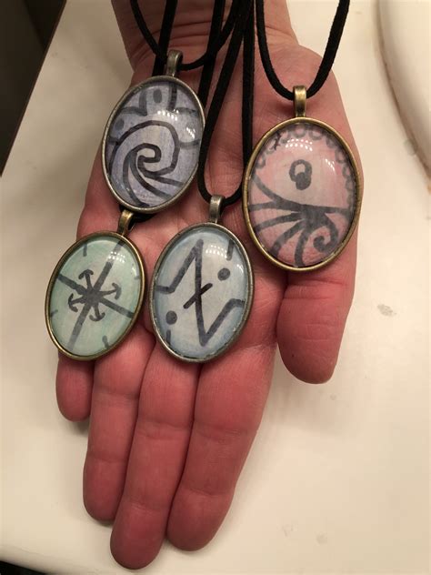 Crafting amulets for specific intentions